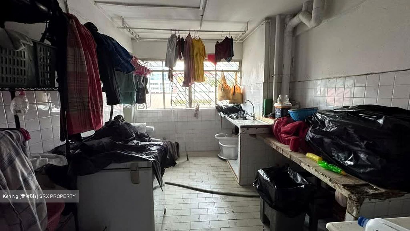 Bukit Batok Street 11 (D23), Shop House #576557261